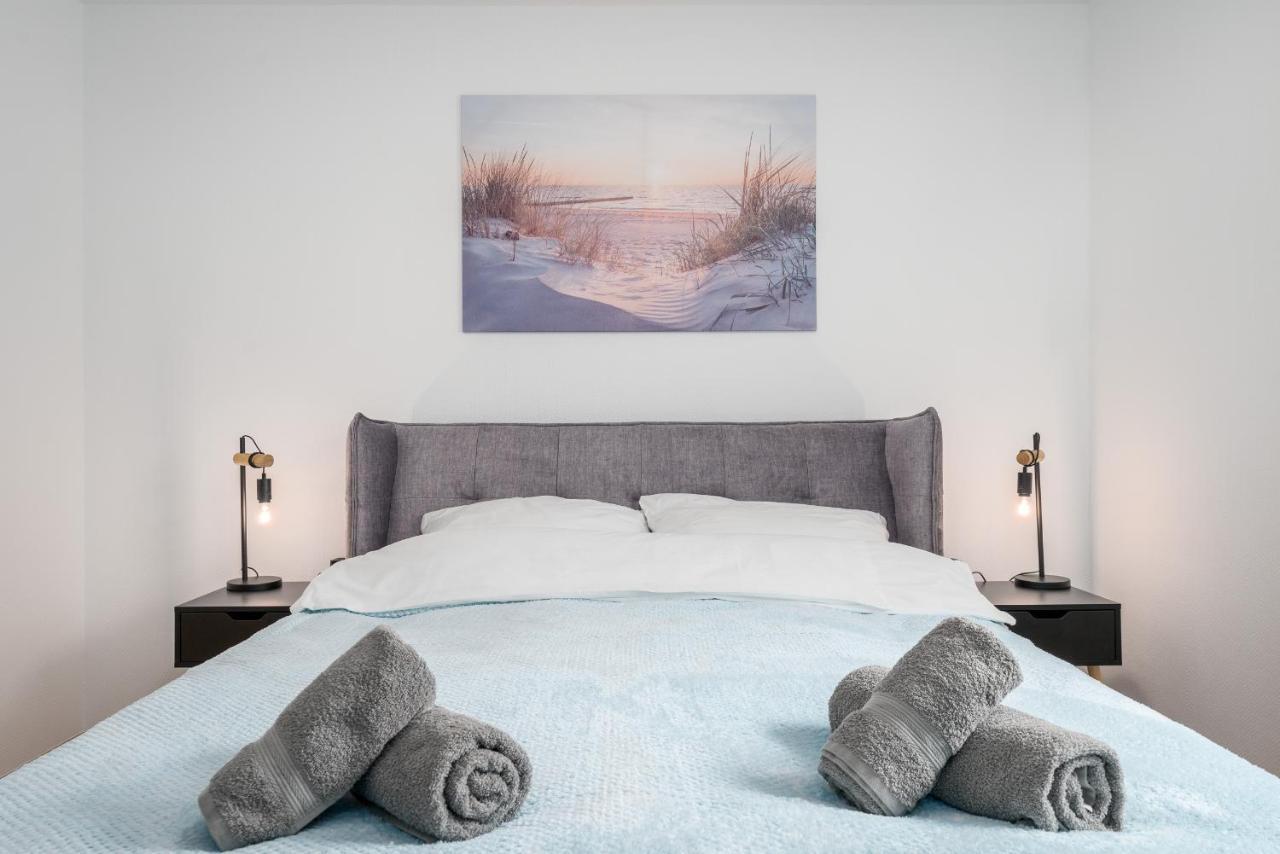 Harmony: - Sperrmauer - Lounge